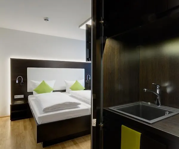 Sevendays Boardinghouse アパートホテル 4*